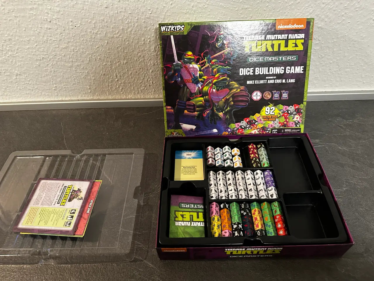 Billede 1 - Dice Masters, enorm samling.