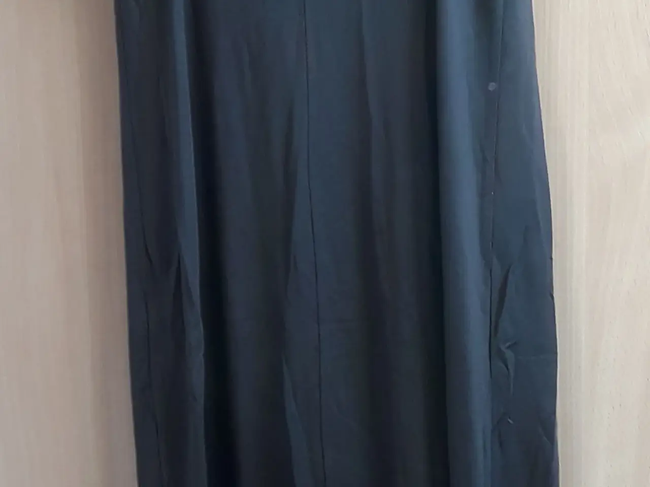 Billede 3 - lang smuk kjole fra vera moda