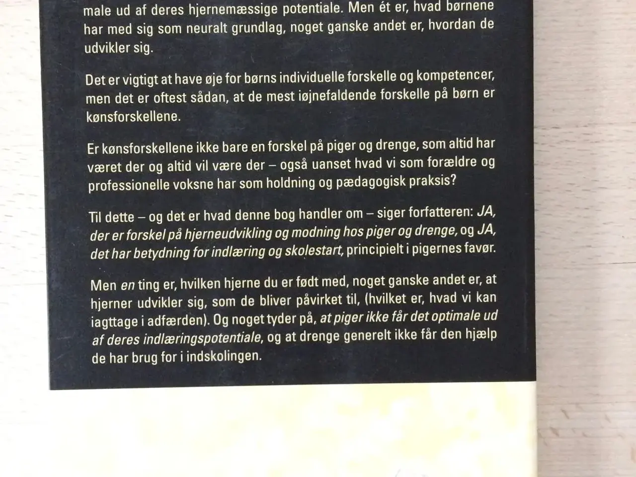 Billede 2 - Pæne piger og dumme drenge