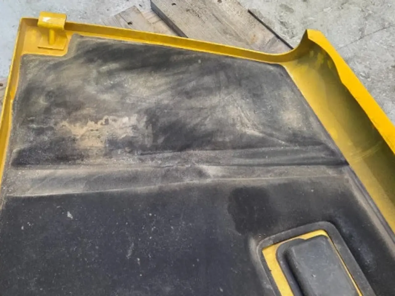 Billede 12 - New Holland LB115B Sideskærm R. 85825102