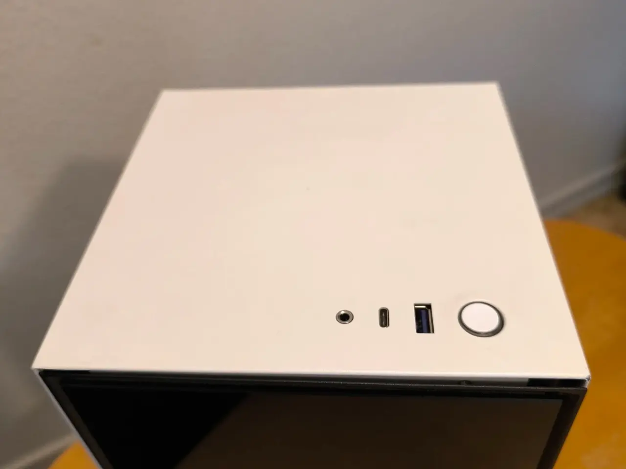 Billede 3 - Stilren & Kompakt Gaming PC – NZXT H1 Mini-ITX