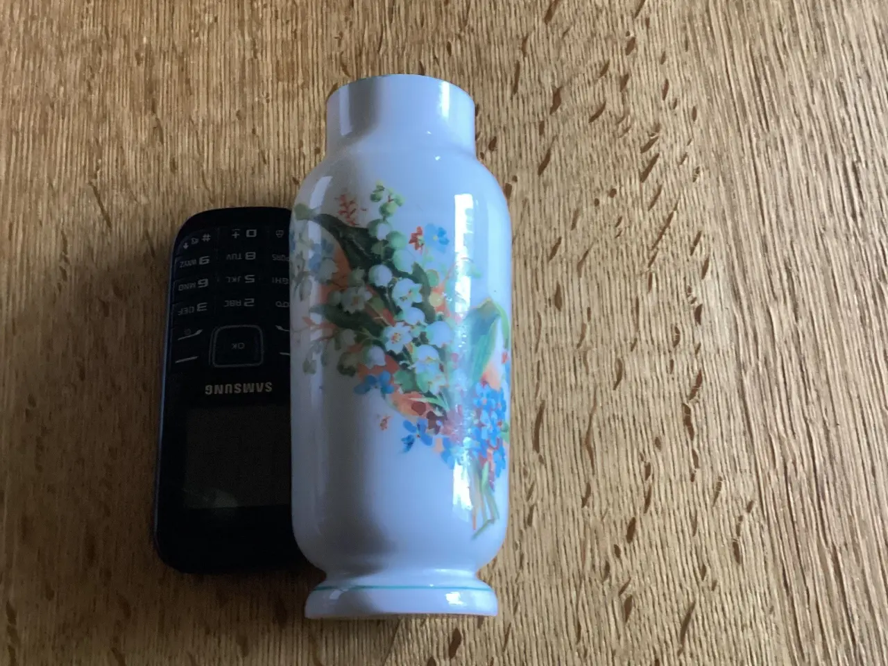 Billede 2 - Fynsk opaline vase