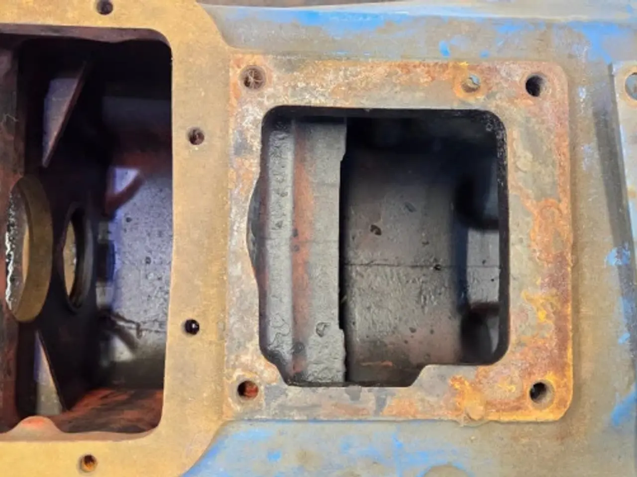 Billede 12 - Ford 8210 Gearkasse Hus E2NN7006EA