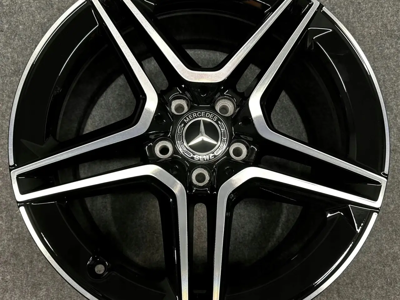 Billede 2 - ALUFÆLGE MERCEDES E KLASSE AMG 213 W213 E213 18"