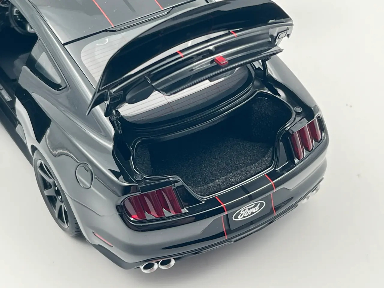 Billede 6 - 2019 Ford Shelby Mustang GT-350 R 1:18  
