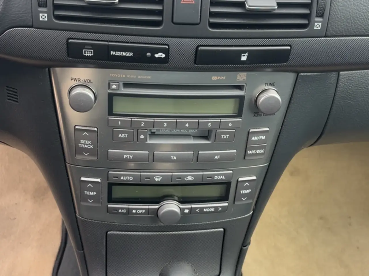Billede 5 - Toyota Avensis 2.4 automatgear 