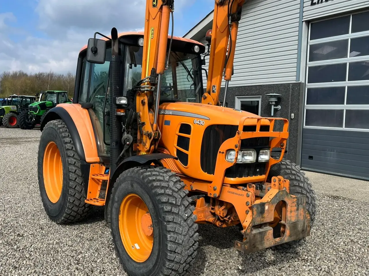 Billede 16 - John Deere 6430 Med frontlæsser og vejdæk