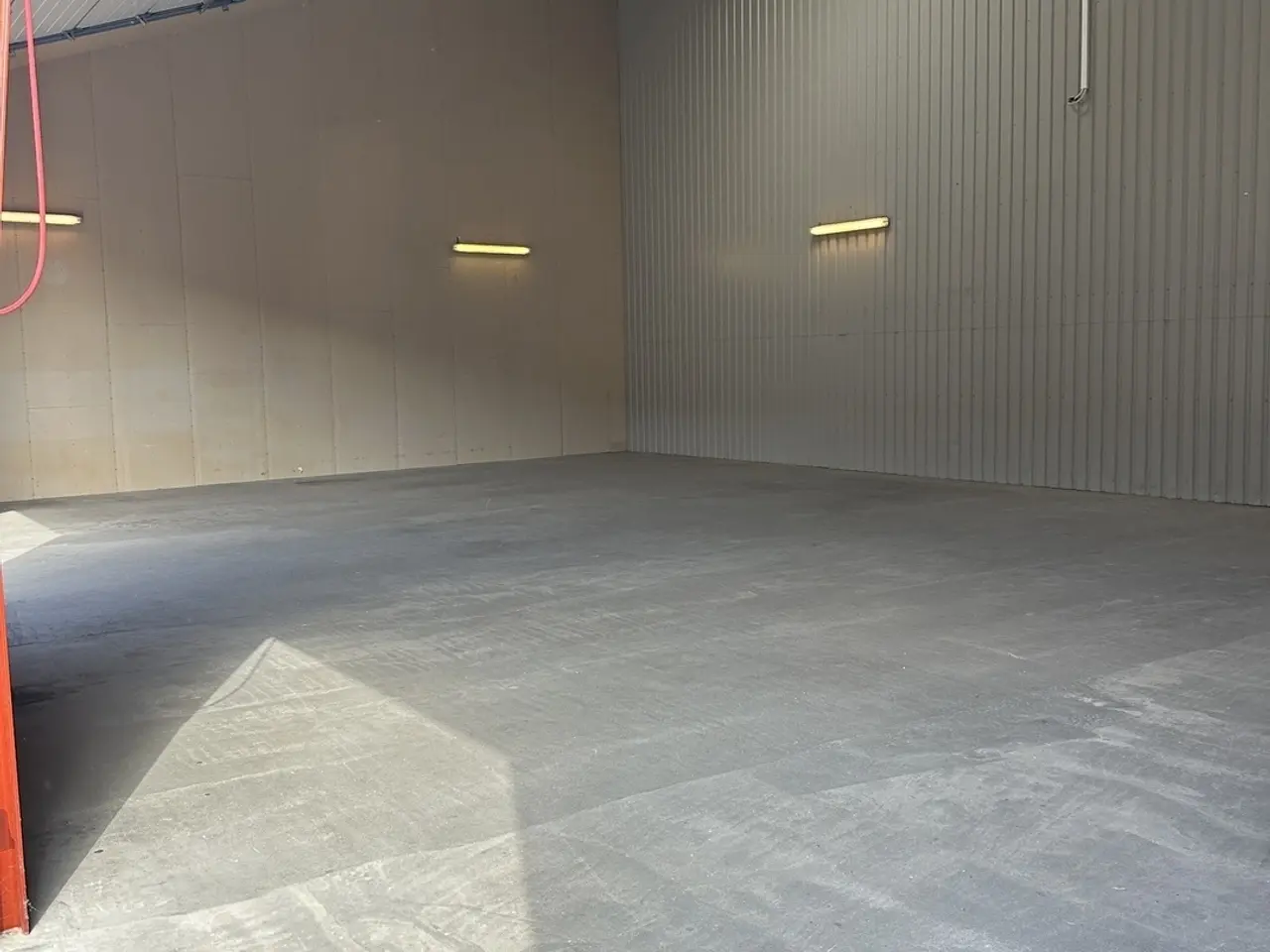 Billede 5 - 180 m2 højloftet lager