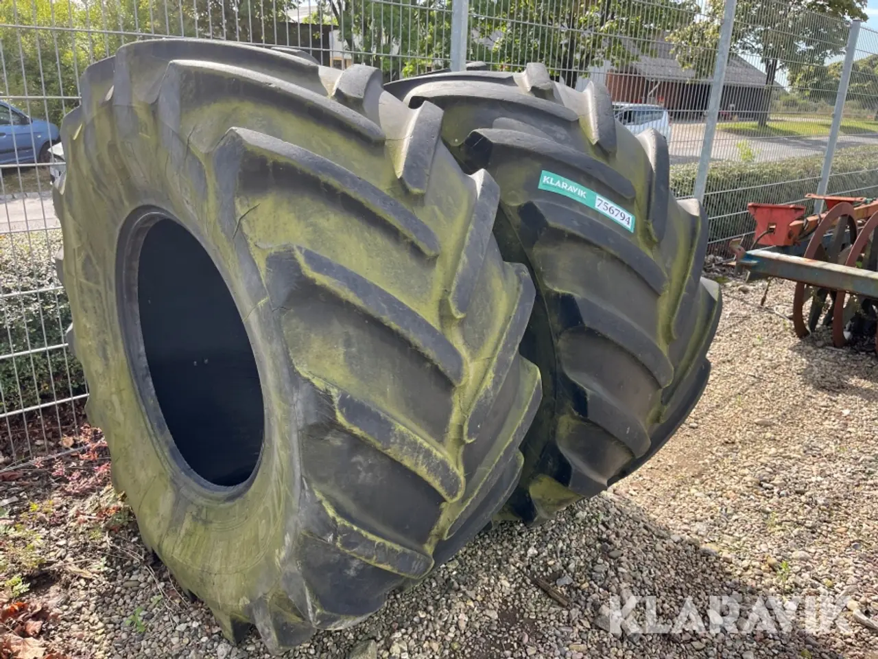 Billede 2 - Dæk Michelin MachXBib 600/70 R28, 2 Styk