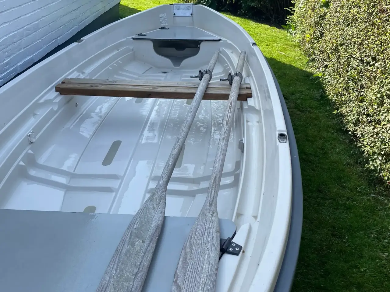 Billede 4 - Velholdt synkefri dobbeltskroget THERHI SAILMAN