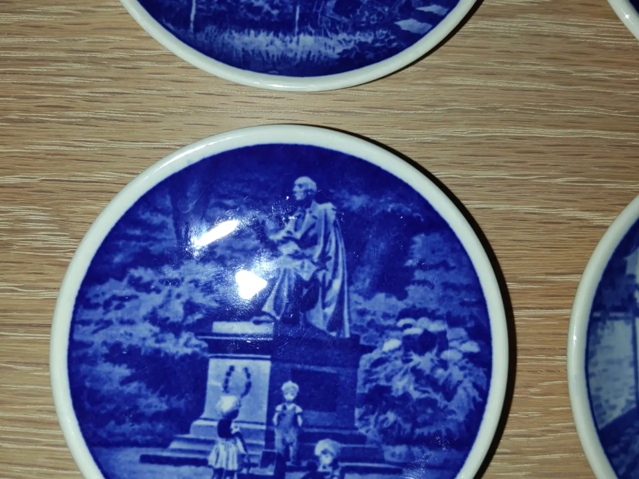 Billede 3 - Flotte Royal Copenhagen platter
