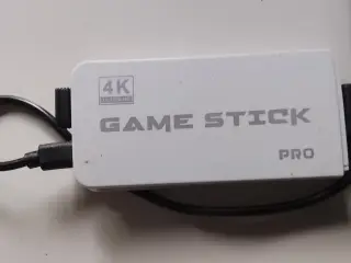 Fladskärm med 4k game stick sälges