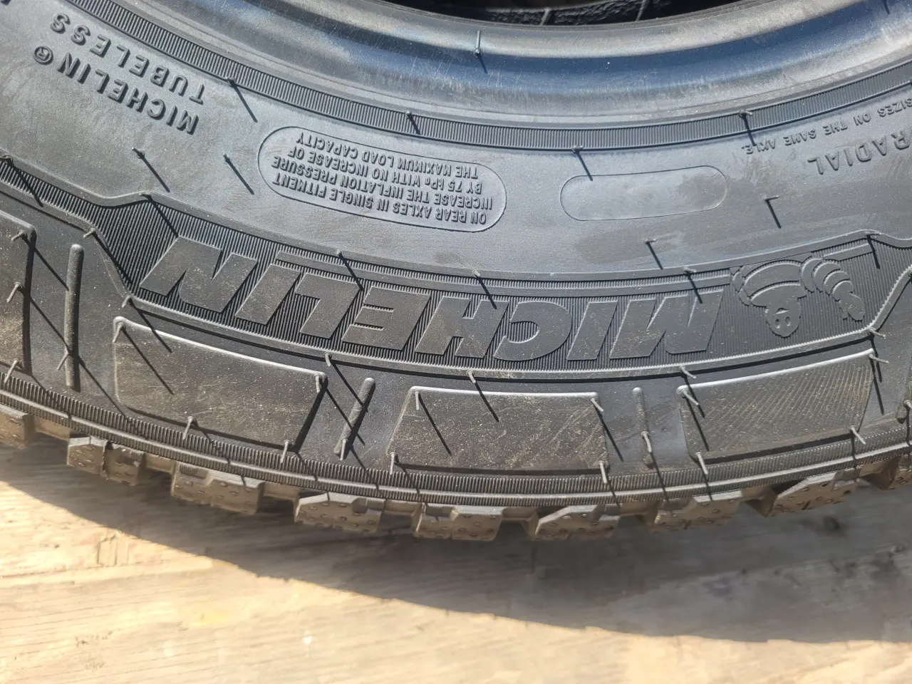 Billede 2 - 225 / 75 R 16 cp
