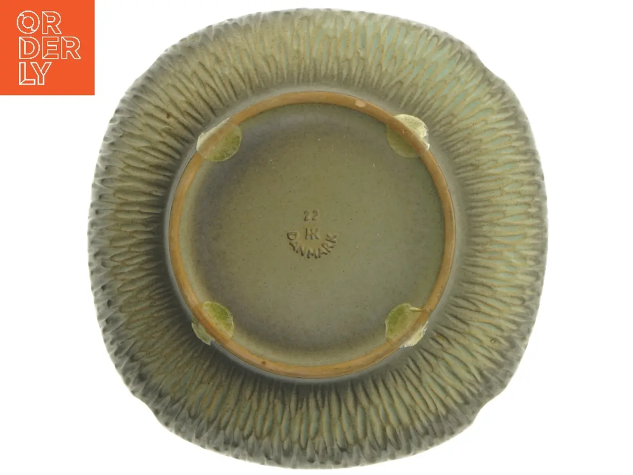 Billede 3 - Stentøjsaskebæger med reliefmønster (str. 19,5x19,5 cm)
