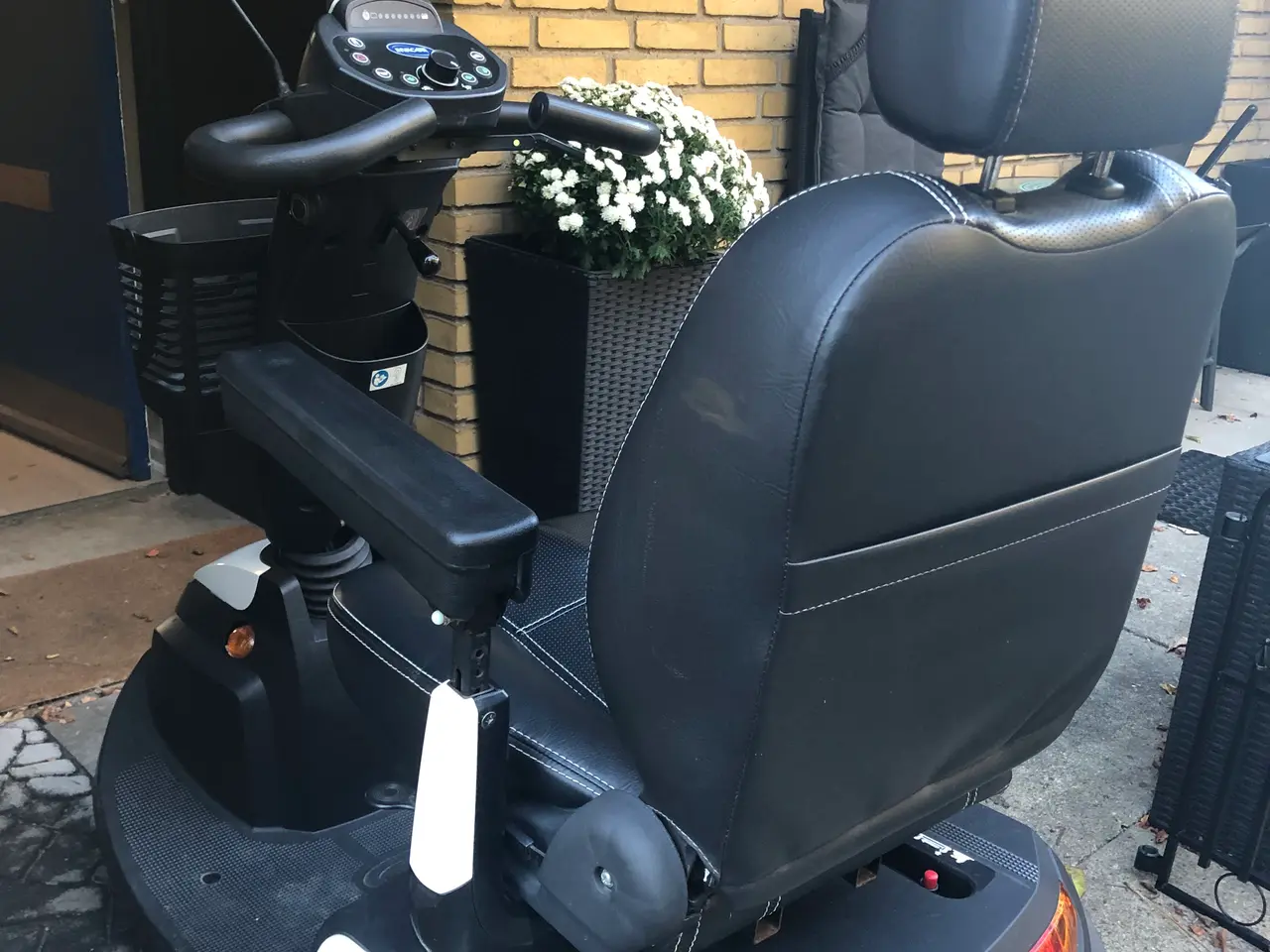 Billede 4 - Velholdt 3 Hjulet El-Scooter