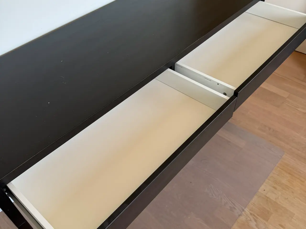 Billede 3 - Skrivebord