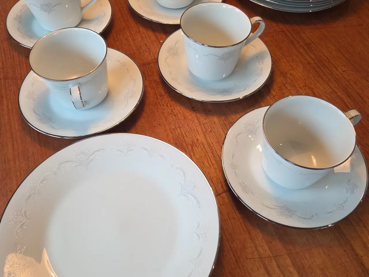 Billede 3 - Smukt Noritake Casablanca (6842) kaffestel 