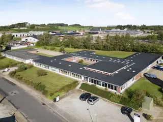 Fleksible kontorlokaler i Erhvervscentret Silkeborg Syd - 10 min. kørsel til Silkeborg C og 25 min. til E45 Horsens S, Aarhus S og V samt Skanderborg.