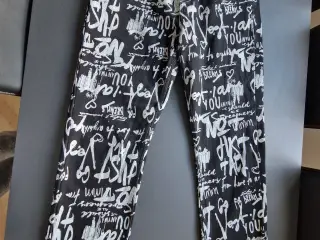 Mønstrede jeans fra Afrika