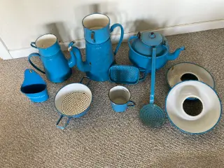 Blå emalje samling