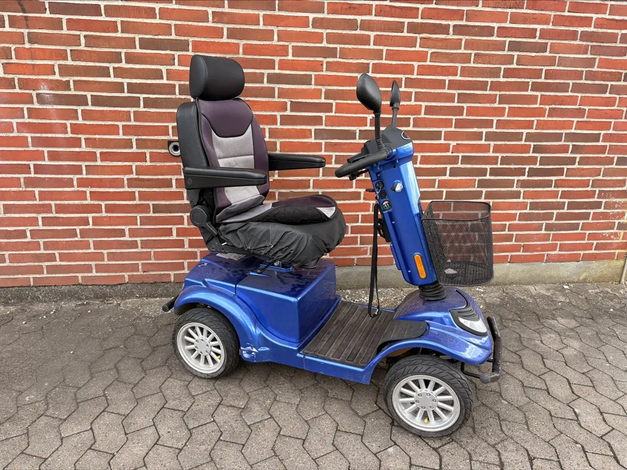 Billede 1 - LM-500 blå