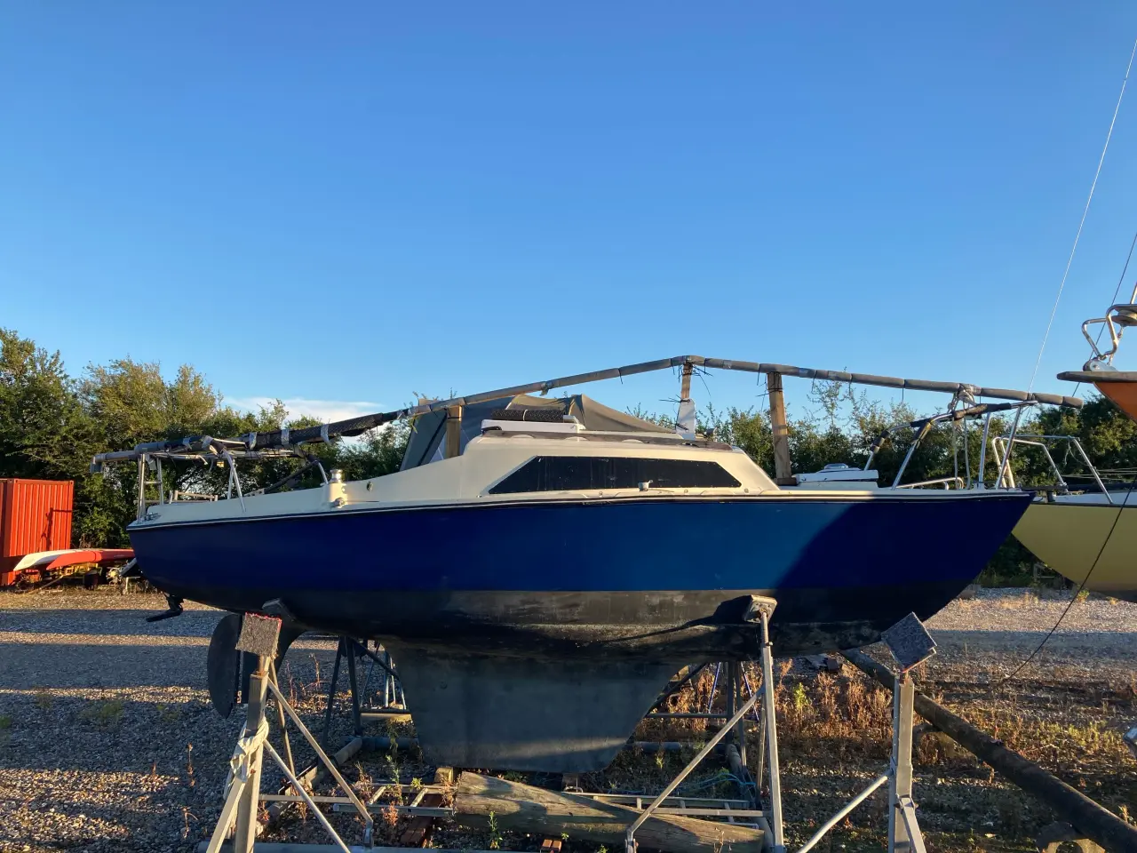 Billede 5 - 6HK Yamaha, sejlbåd og bådstativ