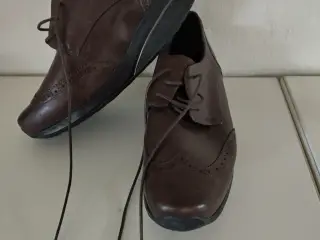 MBT sko nye