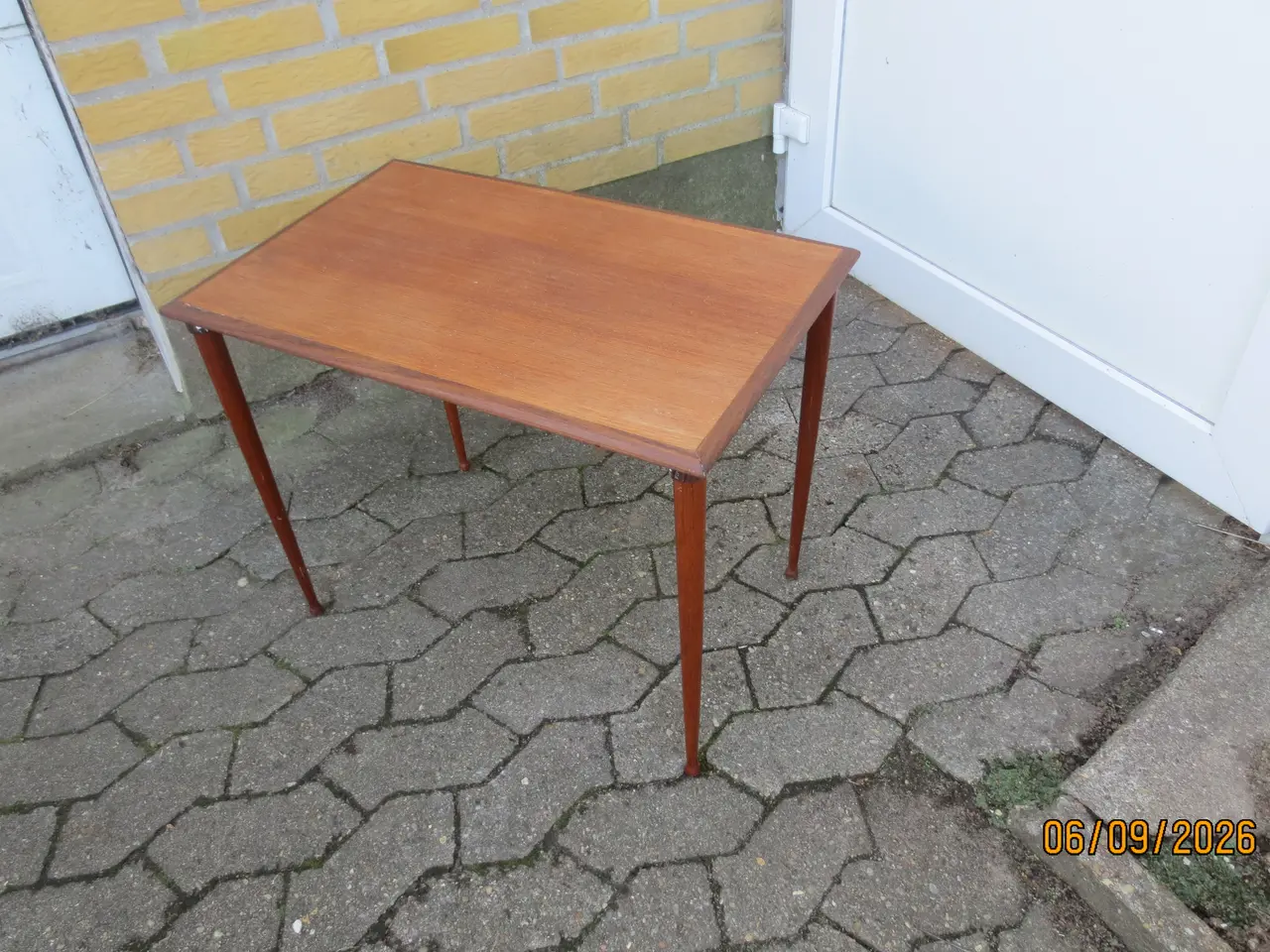 Billede 1 - 1 stk Teak Sidebord 