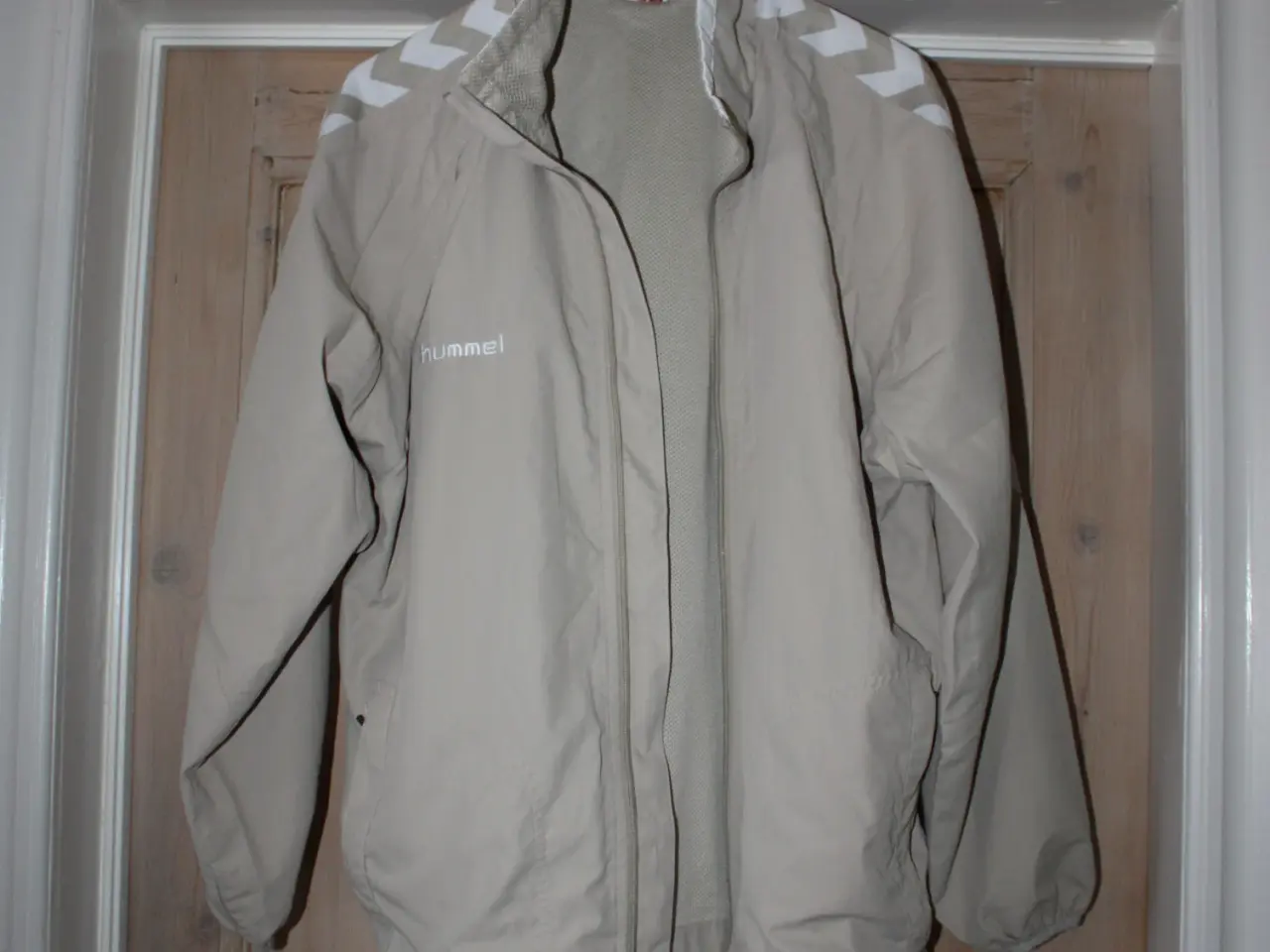 Billede 4 - Sportsjakke Hummel str. 176 / 16