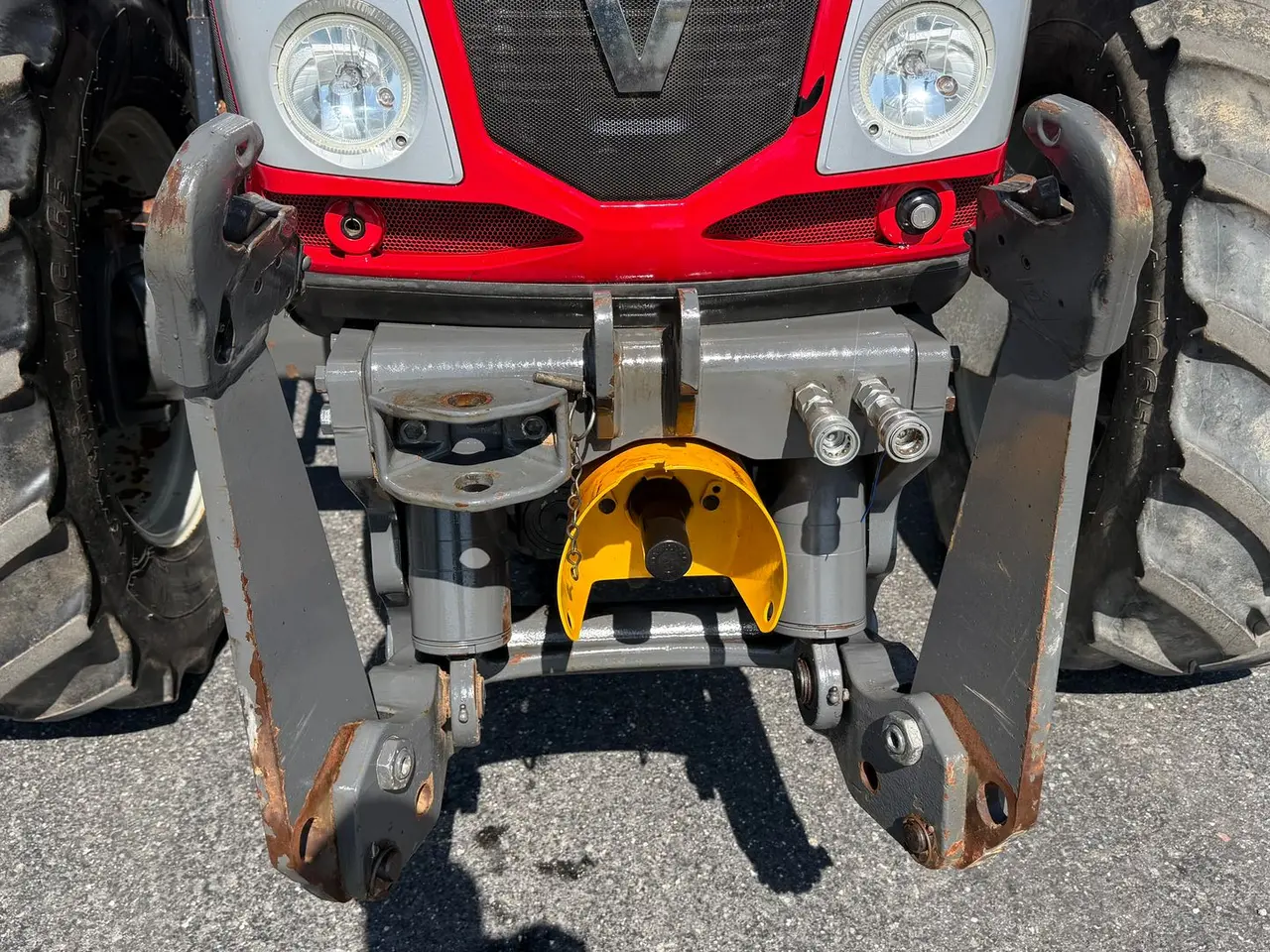 Billede 11 - Valtra T153 HiTech Fin brugt traktor, med Frontlift og Front PTO