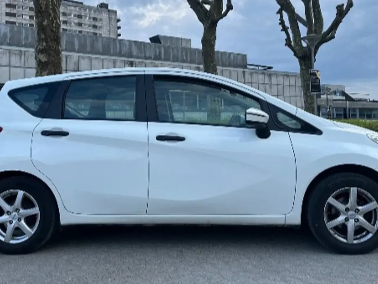 Billede 3 - Nissan Note LAVT km tal