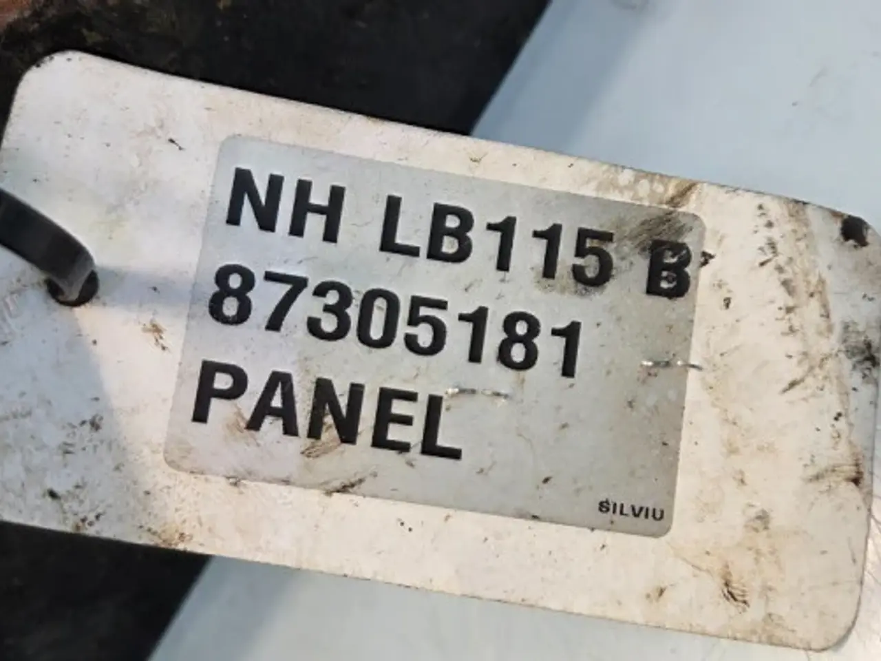 Billede 14 - New Holland LB115B Forbidelsesstang 87305181