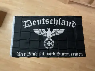 2 forskellige flag