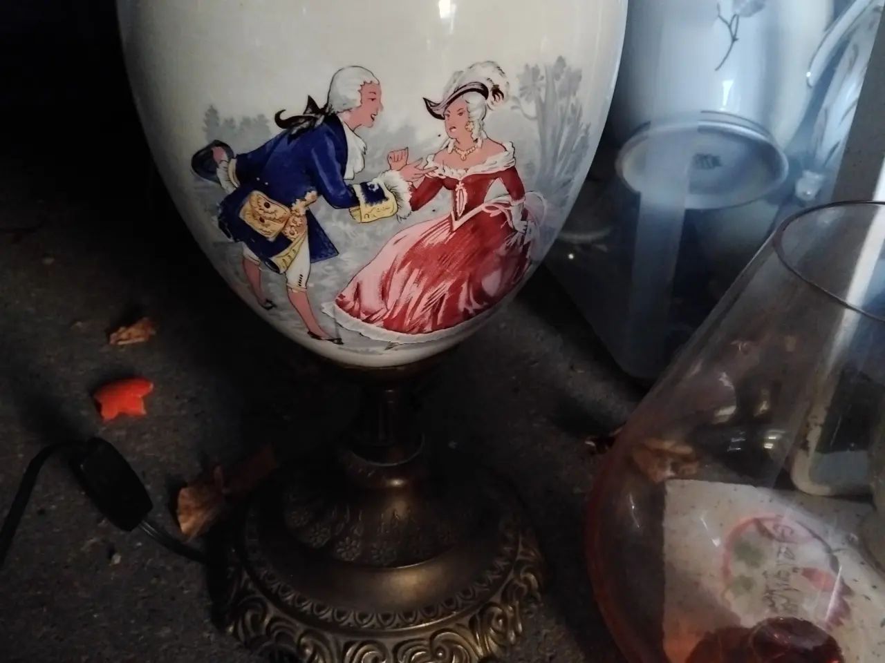 Billede 2 - Lampe og andre pynteting