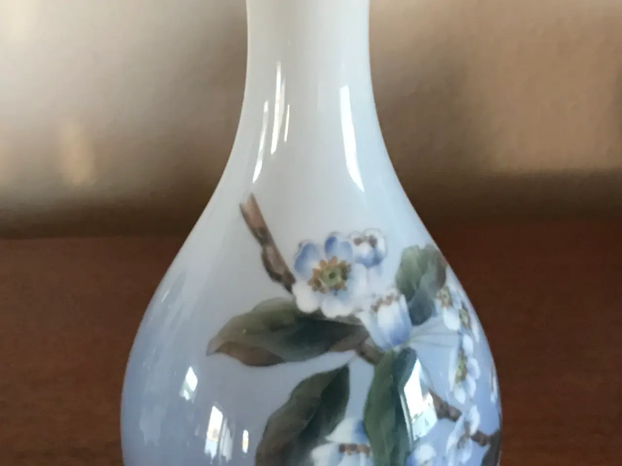 Billede 2 - Meget flot vase fra Royal Copenhagen 1. Sort