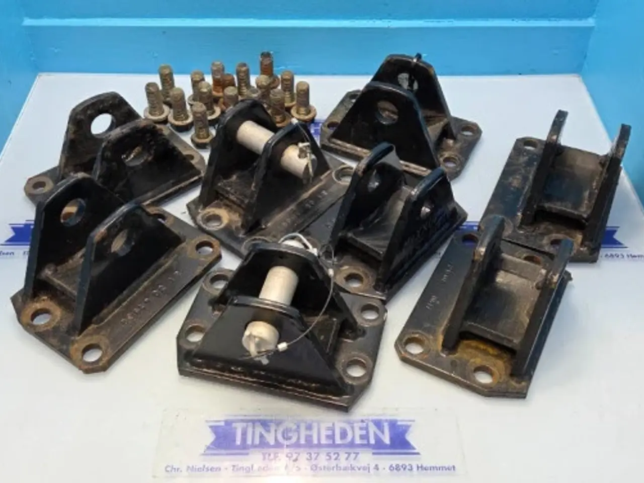 Billede 1 - Case Maxxum 150 Slæbekrog 82022185 8 Stk