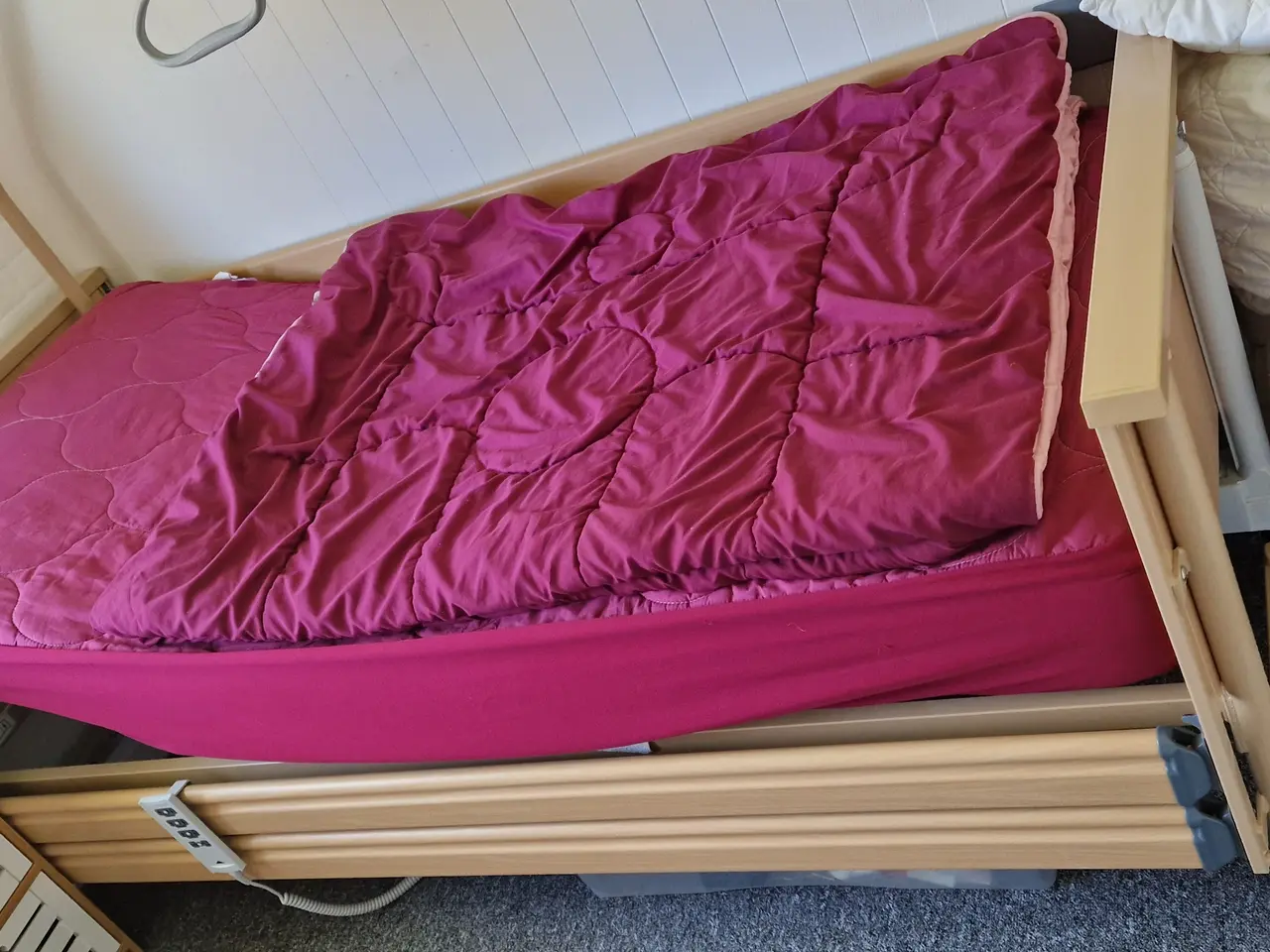 Billede 1 - Plejeseng med madras