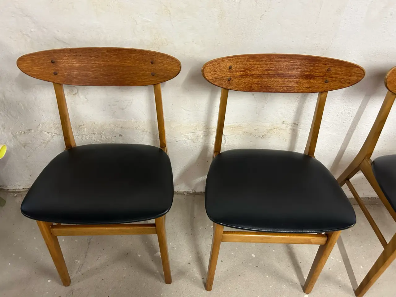 Billede 4 -  4 originale Farstrup spisebordsstole (Model 210) 