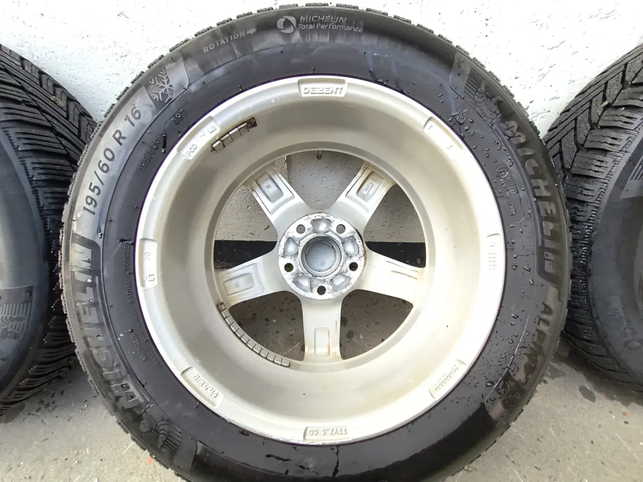 Billede 7 - 5X114,3 R16 vinterdæk