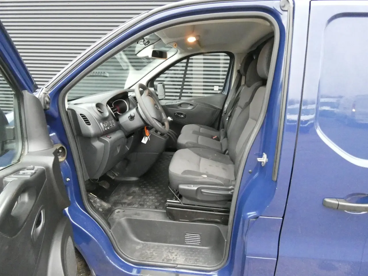 Billede 6 - Renault Trafic T29 L2H1 2,0 DCI 120HK Van 6g