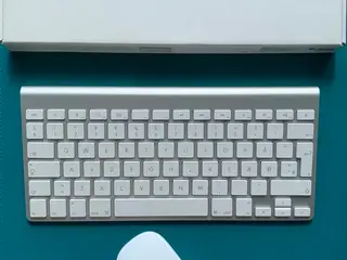 Apple Magic trådløst tastatur og mus