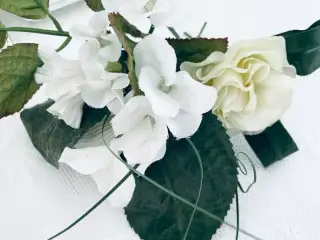 Kunstig blomster på stilk til dekoration og hobby