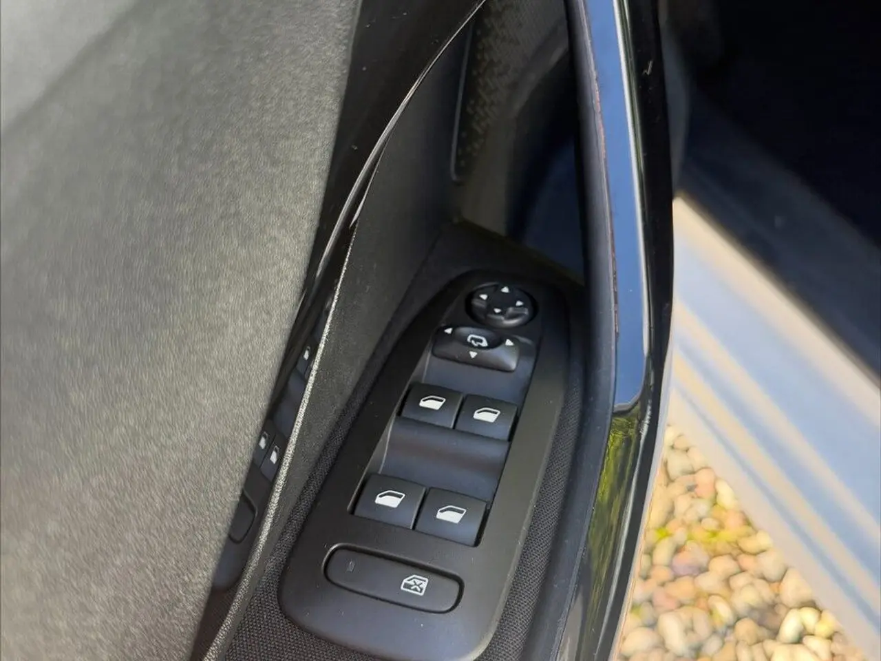 Billede 9 - Peugeot 208 1,6 BlueHDi Desire Sky 100HK 5d