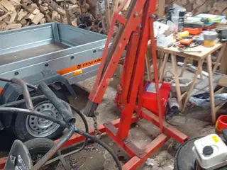 Motor kran 