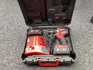 Milwaukee batteri boremaskine sæt m18 cblpd