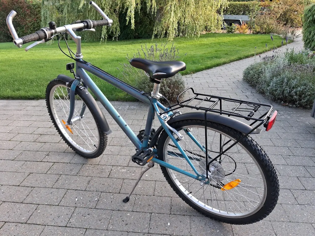 Billede 3 - Drengecykel, 24 tommer hjul og stelhøjde 41 cm.