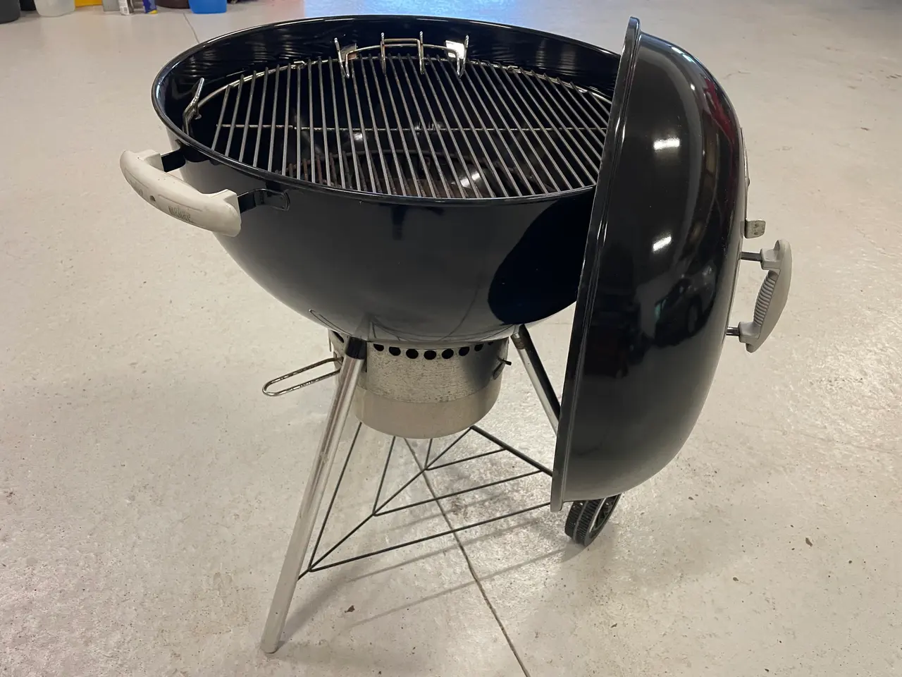 Billede 1 - Weber kulgrill , fin stand