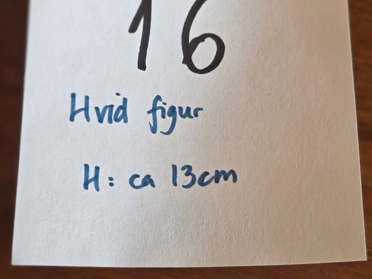 Billede 4 - Hvid porcelænsfigur – Børnefigur "Se intet" 13cm