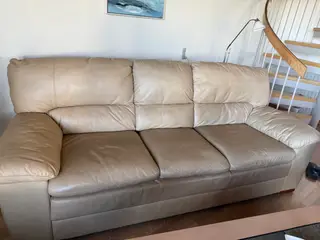 Lys læder sofa