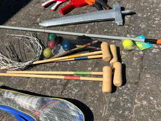 Stangtennis, badminton, kroket mm.